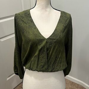 Knush Handmade Boho Cropped Blouse Batwing Sleeves Size Small nwot